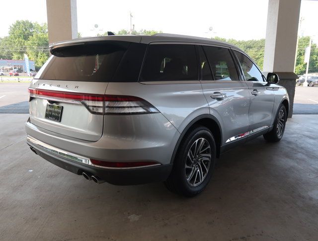 Used 2021 Lincoln Aviator AWD image 8