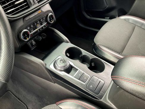 Used 2024 Ford Escape ST-Line image 31