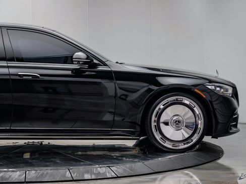 Used 2024 Mercedes-Benz S 580 4MATIC Sedan w/ AMG Line image 22