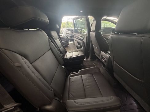 Used 2021 Chevrolet Tahoe Z71 w/ Z71 Signature Package AWD/4WD image 41