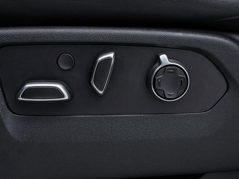 Used 2021 Cadillac Escalade Sport Platinum w/ Heavy-Duty Trailer Package image 33