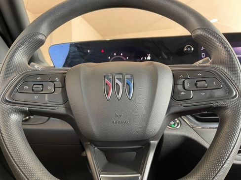 Used 2025 Buick Envista Preferred image 25