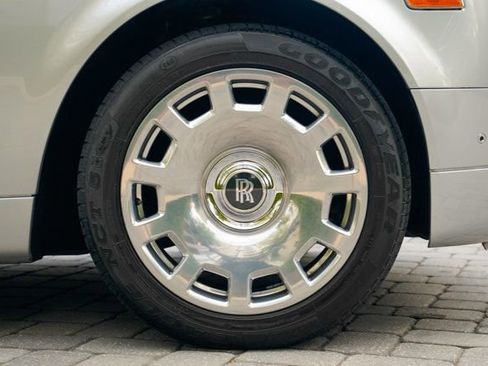 Used 2013 Rolls-Royce Phantom Sedan image 38