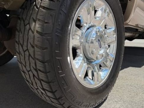 Used 2013 Ford F350 Lariat w/ Chrome Pkg AWD/4WD image 40