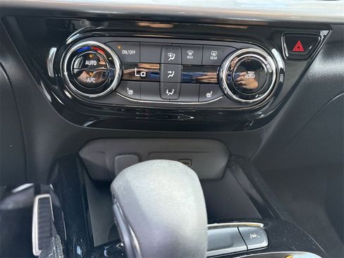 Used 2024 Chevrolet Trax LT w/ Driver Confidence Package image 16