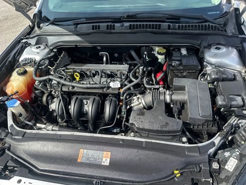 Used 2014 Ford Fusion SE FWD image 11