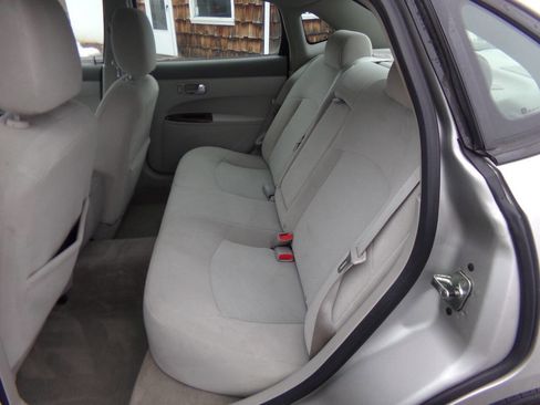 Used 2008 Buick LaCrosse CX image 15