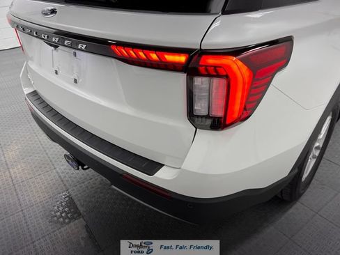 New 2026 Ford Explorer Active w/ Active Comfort Package RWD image 14