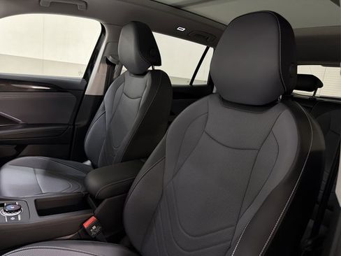 New 2026 Volkswagen Tiguan SE AWD/4WD image 14