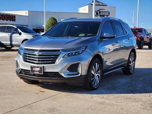 Used 2024 Chevrolet Equinox Premier image 11