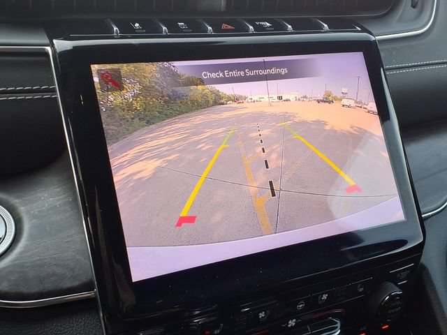 Used 2023 Jeep Grand Cherokee L Overland AWD/4WD image 13