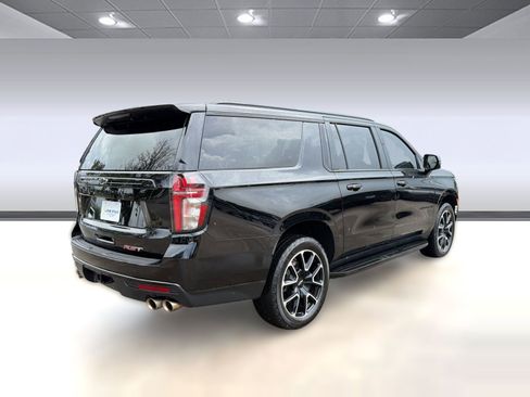 Certified 2024 Chevrolet Suburban RST w/ Sport Performance Package image 8