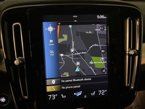 Used 2019 Volvo XC40 T5 Momentum image 18