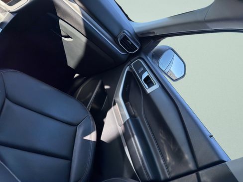 Used 2023 Ford Explorer XLT image 23