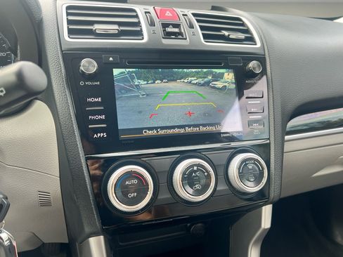 Used 2017 Subaru Forester 2.5i Limited image 16