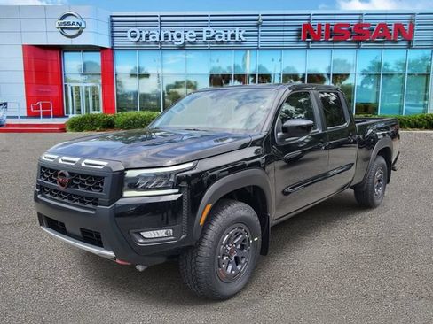 New 2026 Nissan Frontier PRO-4X w/ Tow Package AWD/4WD image 4