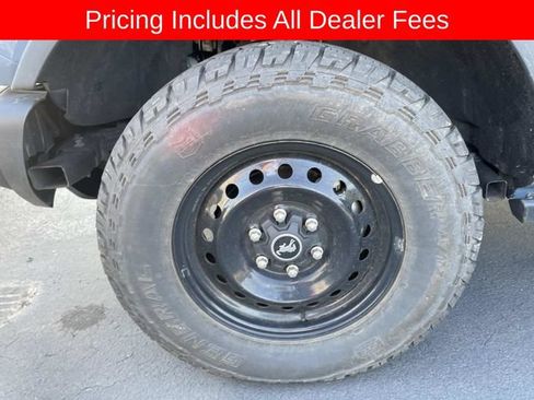 Used 2023 Ford Bronco Black Diamond AWD/4WD image 2