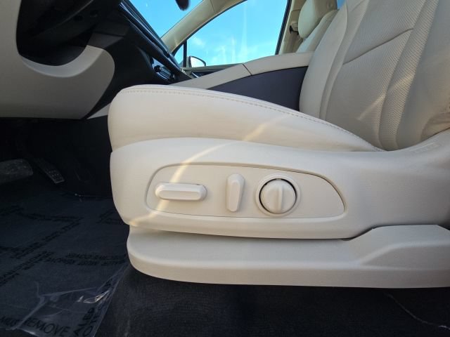 Used 2023 Buick Enclave Essence w/ Trailering Package, 5000 lbs. AWD/4WD image 24