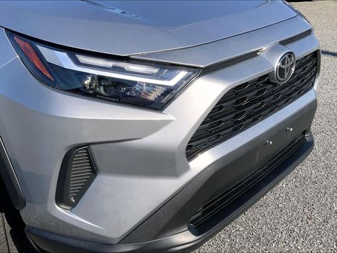 Used 2024 Toyota RAV4 XLE image 28