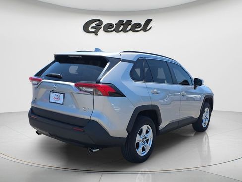 Used 2019 Toyota RAV4 XLE w/ Convenience Package AWD/4WD image 5
