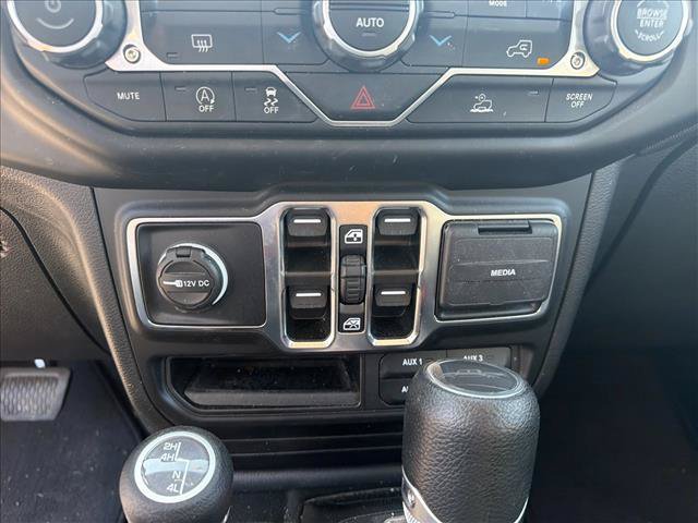 Used 2022 Jeep Gladiator Sport AWD/4WD image 14
