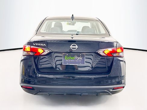 Used 2025 Nissan Versa SV FWD image 7