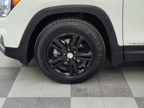 Used 2022 GMC Terrain SLE w/ Driver Convenience Package AWD/4WD image 14