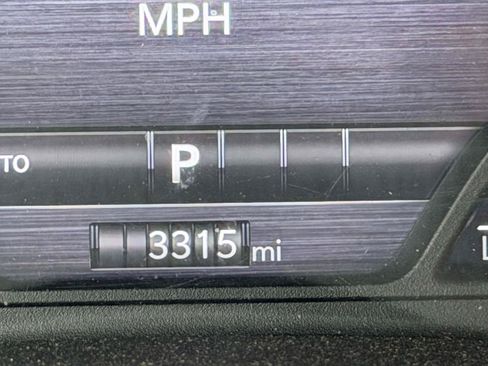 Used 2026 RAM 1500 Laramie AWD/4WD image 19