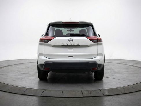 Used 2025 Nissan Rogue SV FWD image 7