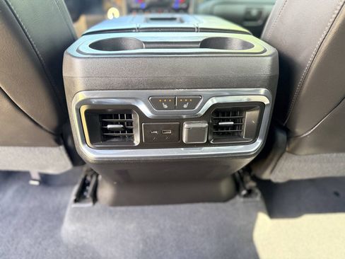 Used 2019 Chevrolet Silverado 1500 High Country w/ Technology Package AWD/4WD image 24