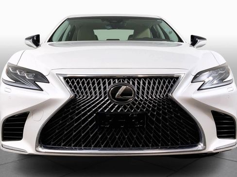 Used 2018 Lexus LS 500 AWD image 3