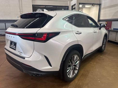 Used 2025 Lexus NX 350 AWD w/ Accessory Package (Z2) image 3