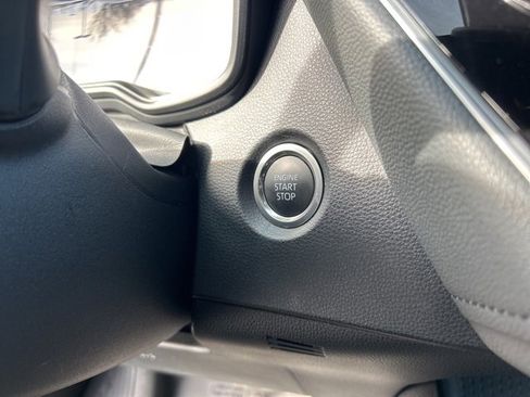 Used 2025 Toyota Corolla SE image 23
