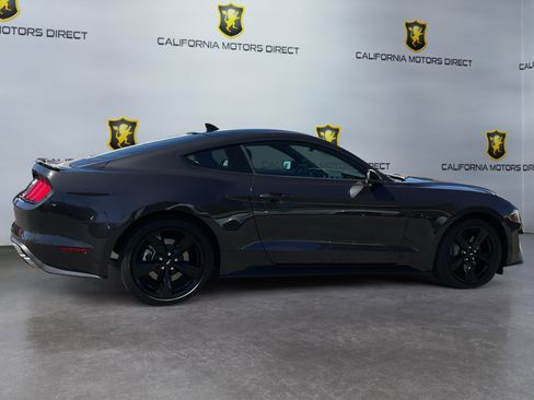 Used 2022 Ford Mustang GT Premium w/ Equipment Group 401A RWD image 4