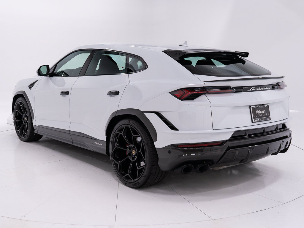 Used 2024 Lamborghini Urus Performante AWD/4WD image 3