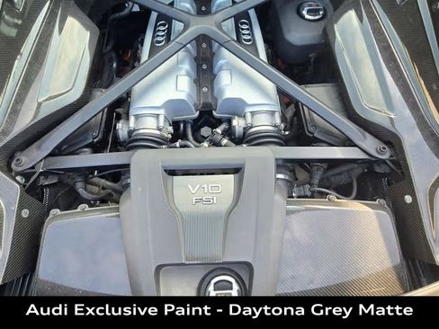 Used 2017 Audi R8 V10 w/ Carbon Exterior Package image 22