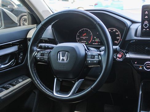 Used 2025 Honda CR-V EX-L image 17