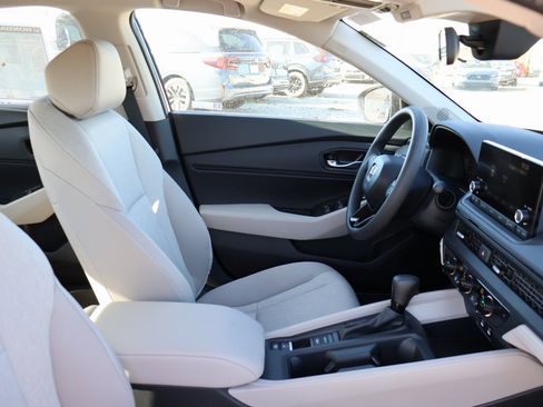 New 2025 Honda Accord SE image 6