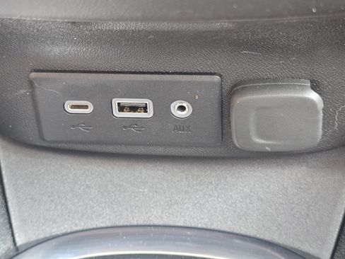Used 2022 Chevrolet Malibu LT FWD image 8