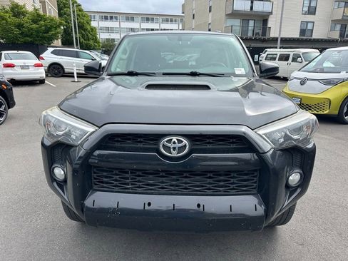 Used 2014 Toyota 4Runner Trail AWD/4WD image 2
