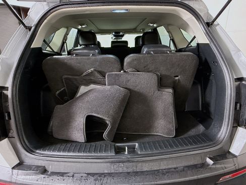 Used 2022 Kia Sorento S w/ Panoramic Sunroof Package AWD/4WD image 35