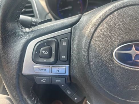 Used 2016 Subaru Outback 2.5i Limited AWD/4WD image 18