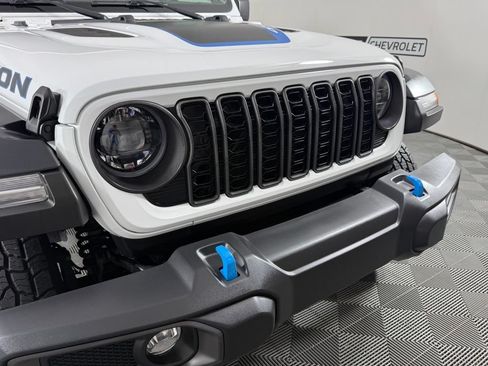 Used 2024 Jeep Wrangler Unlimited Rubicon 4xe AWD/4WD image 10