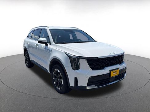 Used 2024 Kia Sorento S AWD/4WD image 1