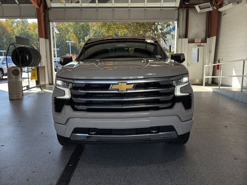 New 2026 Chevrolet Silverado 1500 High Country image 2
