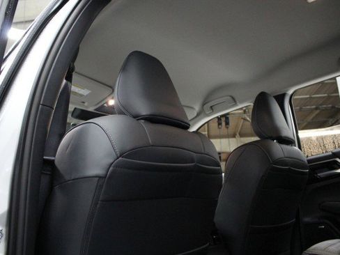 New 2025 Mitsubishi Outlander SE image 22