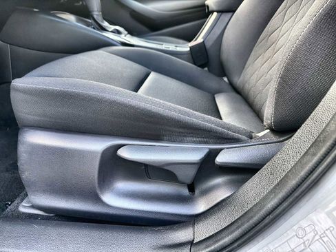 Used 2023 Toyota Corolla LE image 12