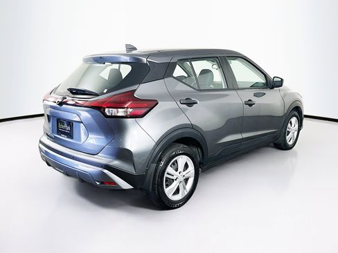 Used 2024 Nissan Kicks S image 9