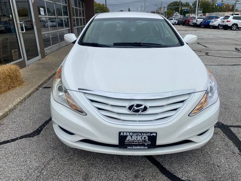 Used 2011 Hyundai Sonata GLS FWD image 3