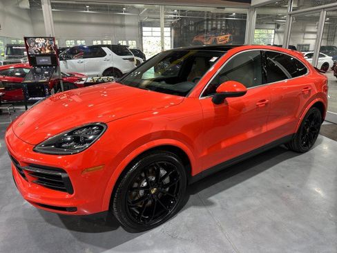 Used 2021 Porsche Cayenne Coupe AWD/4WD image 10